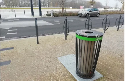 Nouvelles corbeilles Easy &agrave; Angers (49)